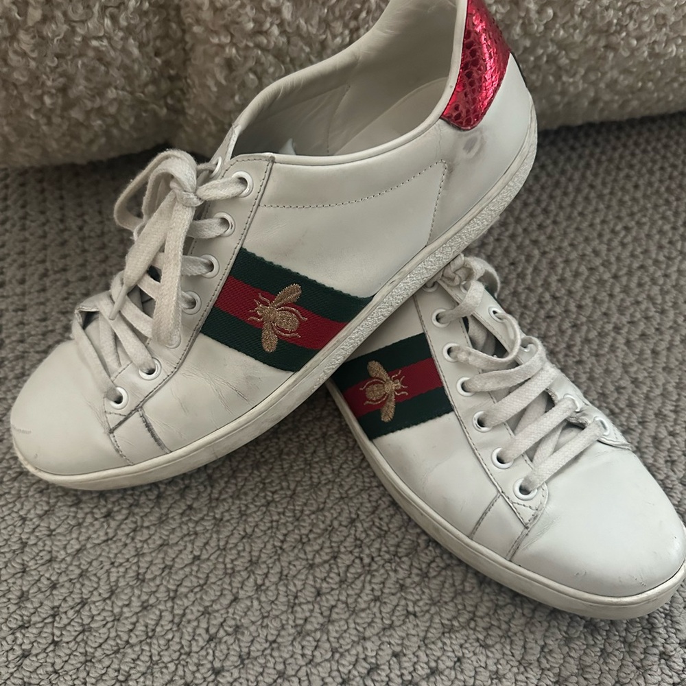 Gucci White Sneakers with Red and Green Stripes